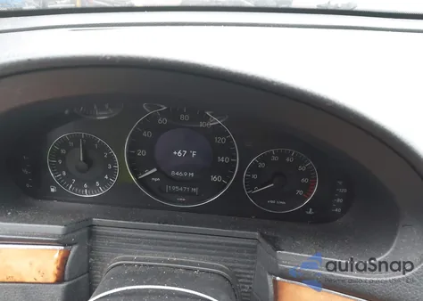 2003 Mercedes-Benz E 320 из США, поврежденный, VIN WDBUF65J63A170056